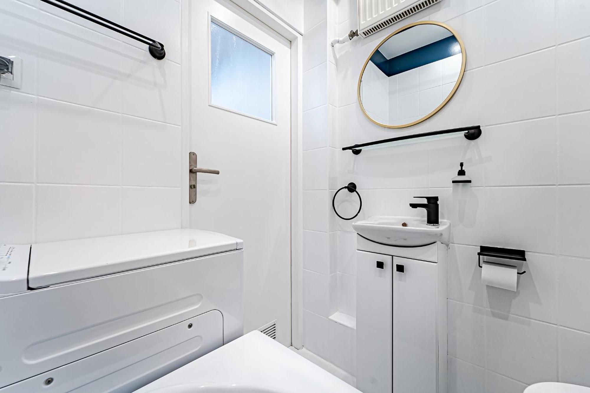Warsaw Inside Wola & Business Apartment Ngoại thất bức ảnh